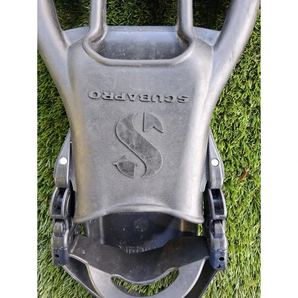 Scubapro Twin Jet Max Split Fins Medium Open Heel Black Dive Fins Made in U.S.A